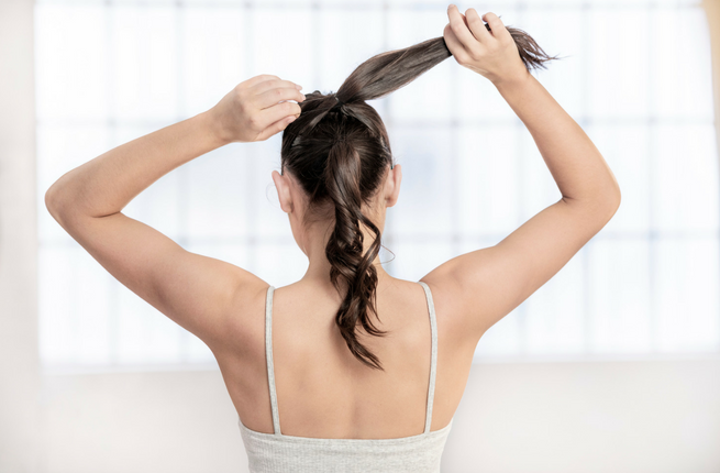 how to races hair with a fascinator