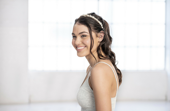 half up half down hairstyle