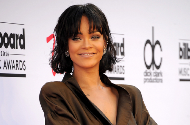 Rihanna at the billboard music awards